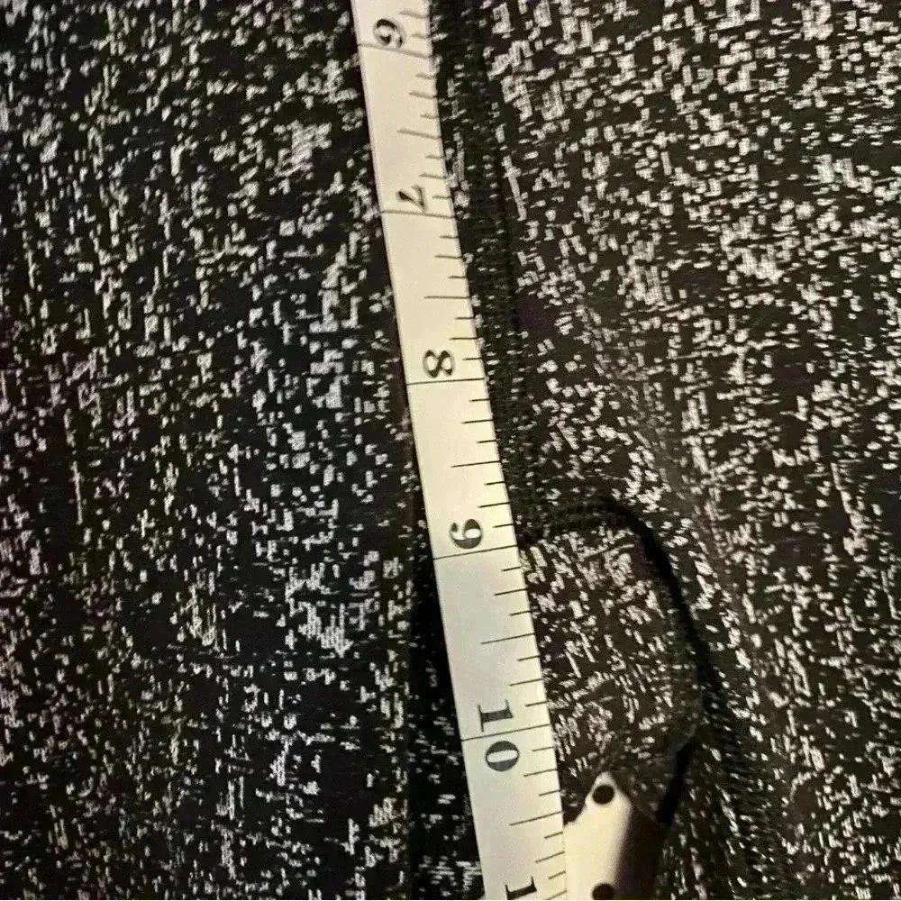 Lululemon Black Capris